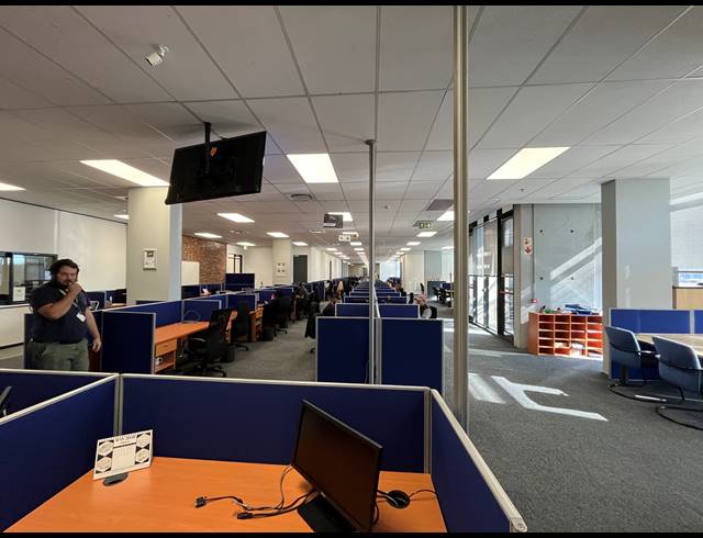 5,141M² OFFICE TO LET IN WOODSTOCK